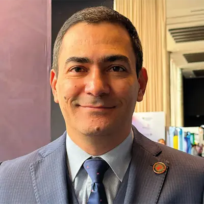 Dr. Álvaro Arbeláez Cortés